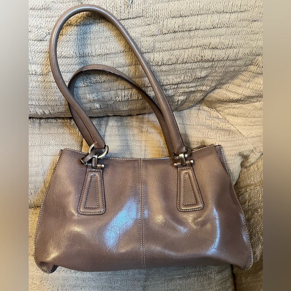 Elegant Liz Claiborne Taupe Shoulder Bag - Picture 4 of 12